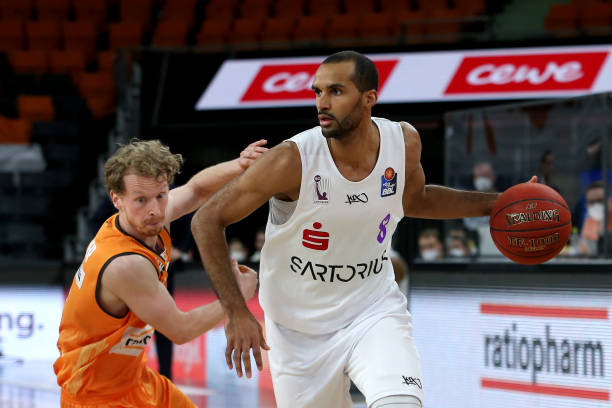 具备王者气 具备王者气