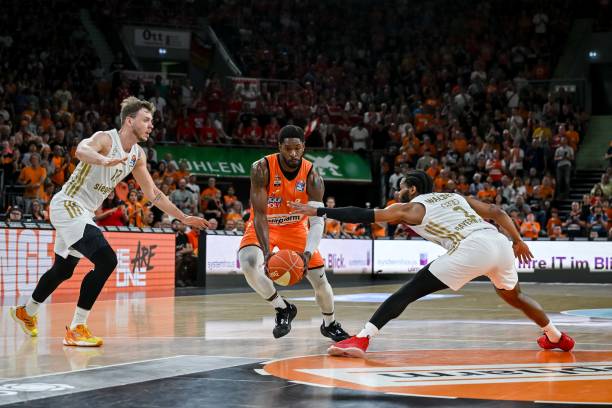 切尔西商业价值飙升！世俱杯夺冠助力胸前广告赞助暴涨至6000万镑／年